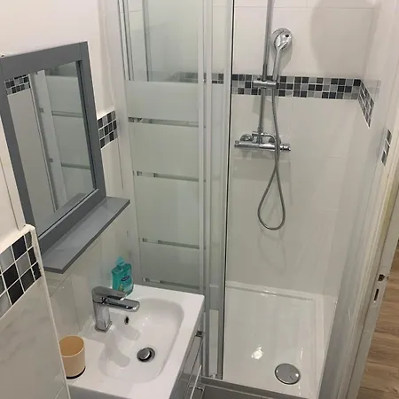 3 Voyageurs, T2 Calme & Confortable, Tour Eiffel Accessible A Pied Apartament Paryż