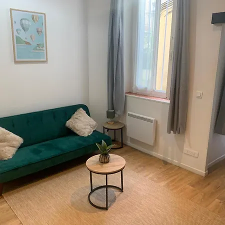 Apartament 3 Voyageurs, T2 Calme & Confortable, Tour Eiffel Accessible A Pied *